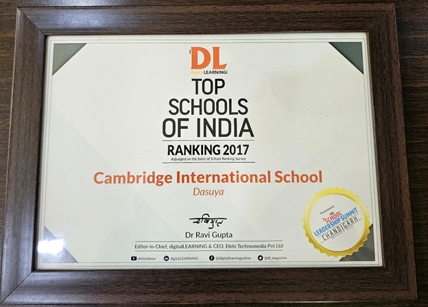 DL Top Schools of India Award to CIS Dasuya