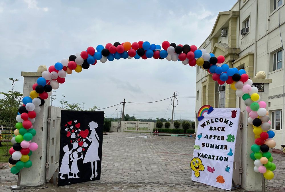 Students returning to campus