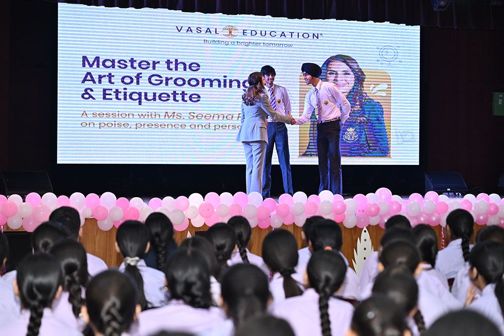 Seema Puri school visit